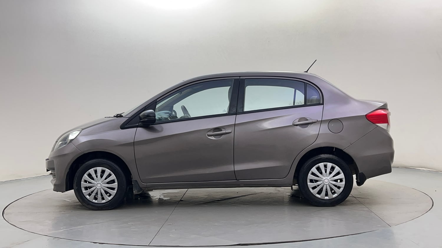 Used 2015 Honda Amaze 1.2 SX i-VTEC Petrol Manual exterior LEFT SIDE VIEW