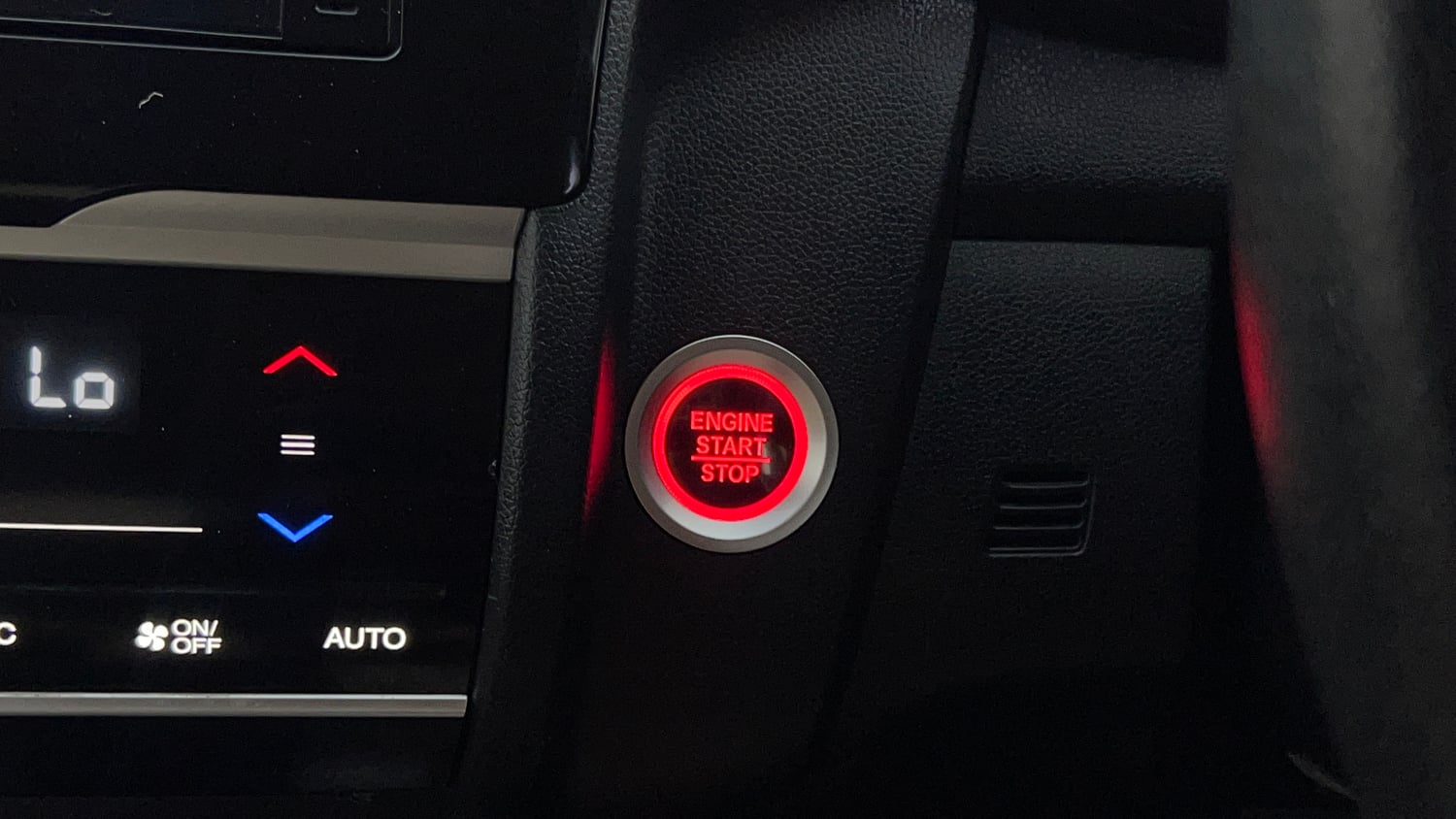 Used 2021 Honda Jazz VX CVT Petrol Automatic top_features Keyless start