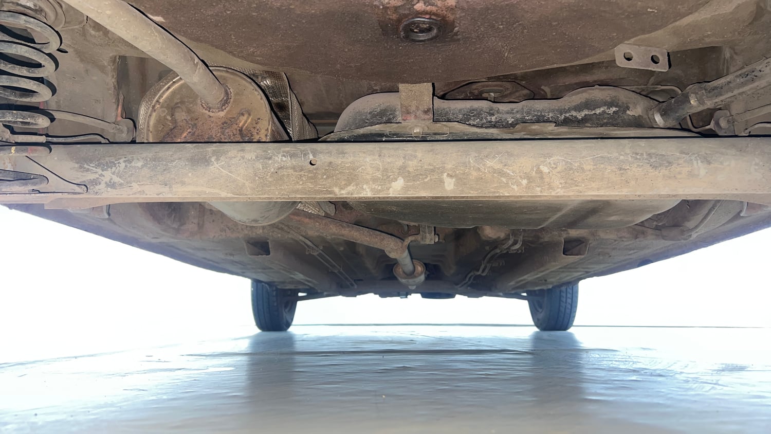 Used 2019 Renault Kwid RXT Opt Petrol Manual extra REAR UNDERBODY VIEW (TAKEN FROM REAR)