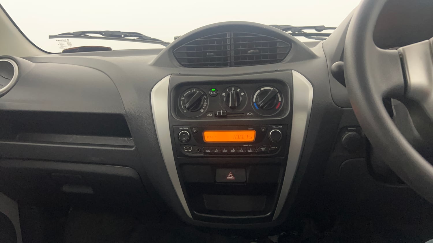 Used 2018 Maruti Suzuki Alto 800 VXi Petrol Manual interior MUSIC SYSTEM & AC CONTROL VIEW