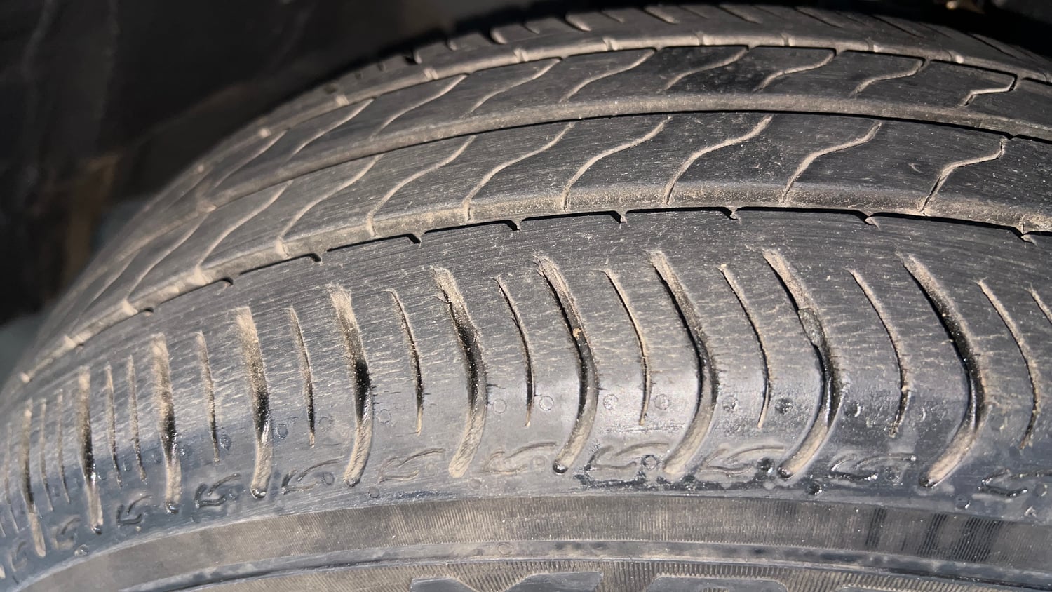 Used 2021 Honda Amaze 1.2 VX MT Petrol Petrol Manual tyres RIGHT FRONT TYRE TREAD VIEW