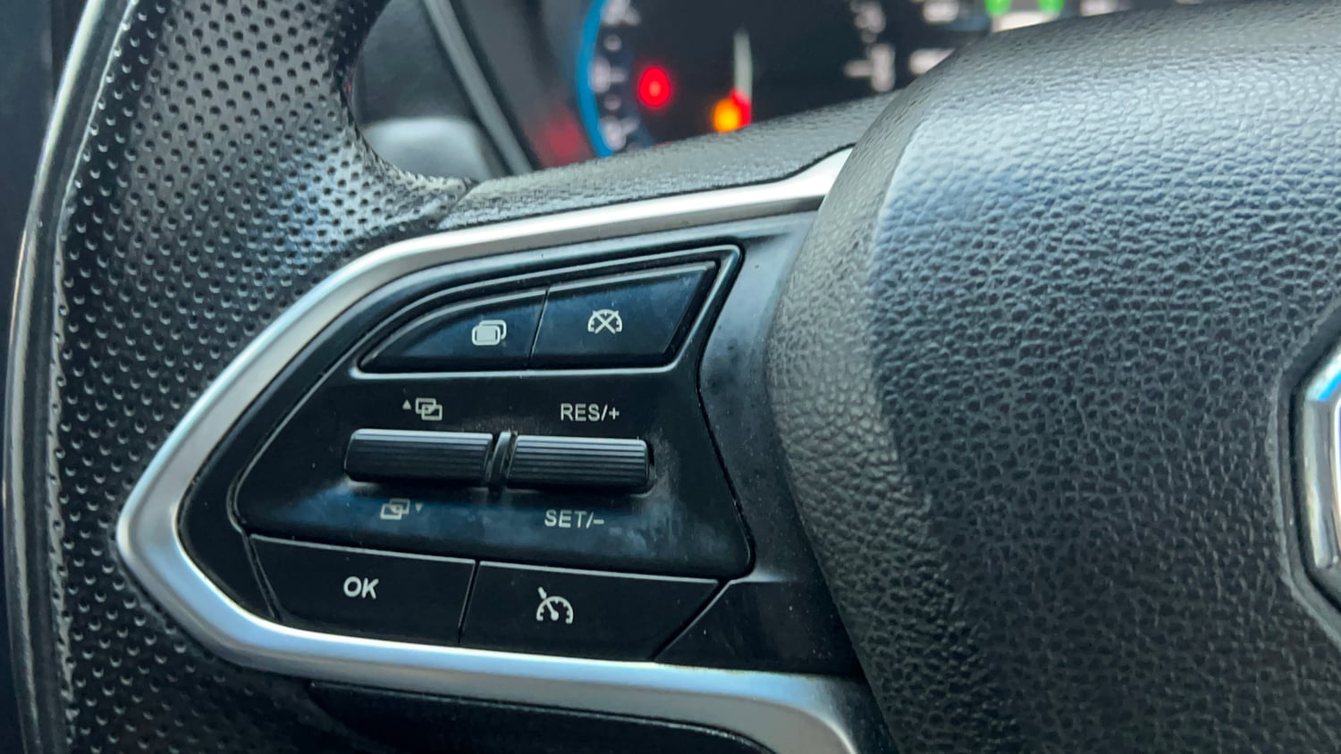 Used 2019 MG Motors Hector Sharp Hybrid 1.5 Petrol Hybrid Manual top_features Cruise control