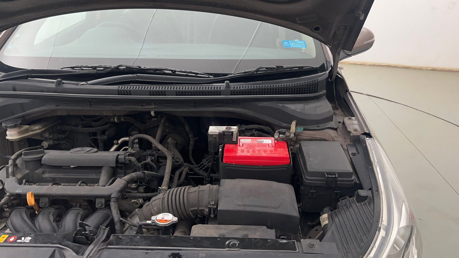 Used 2018 Hyundai Verna EX 1.4 VTVT Petrol Manual engine ENGINE LEFT SIDE HINGE & APRON VIEW