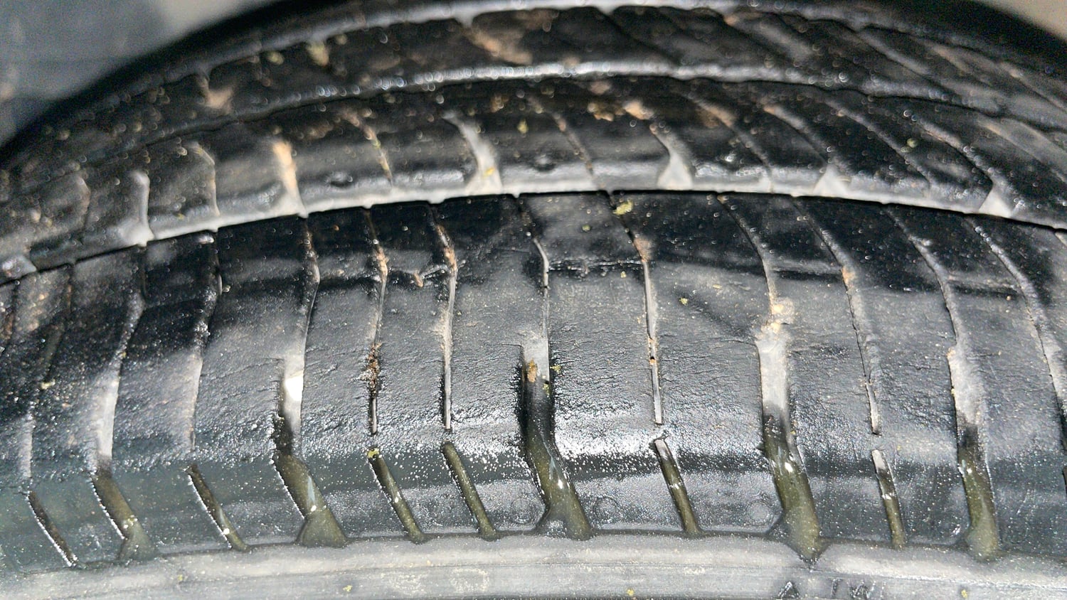 Used 2018 Honda Brio S MT Petrol Manual tyres LEFT FRONT TYRE TREAD VIEW