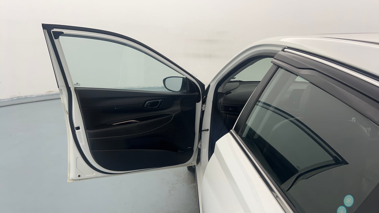Used 2022 Hyundai i20 Asta 1.2 MT Petrol Manual interior LEFT FRONT DOOR OPEN VIEW