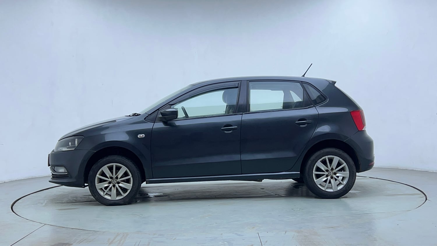 Used 2015 Volkswagen Polo Highline1.2L (P) Petrol Manual exterior LEFT SIDE VIEW