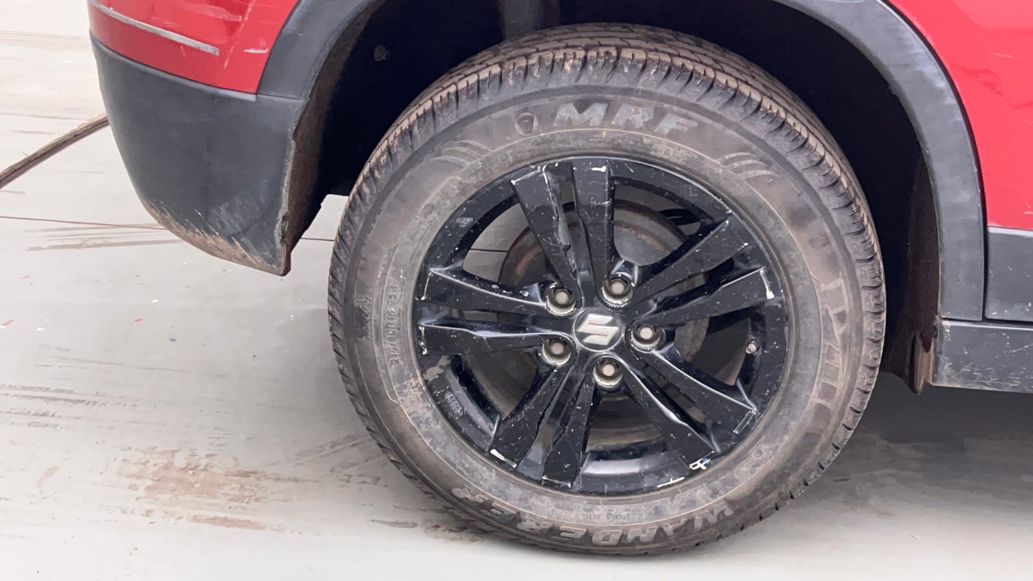 Used 2019 maruti-suzuki Vitara Brezza ZDi Plus AGS Diesel Automatic tyres RIGHT REAR TYRE RIM VIEW