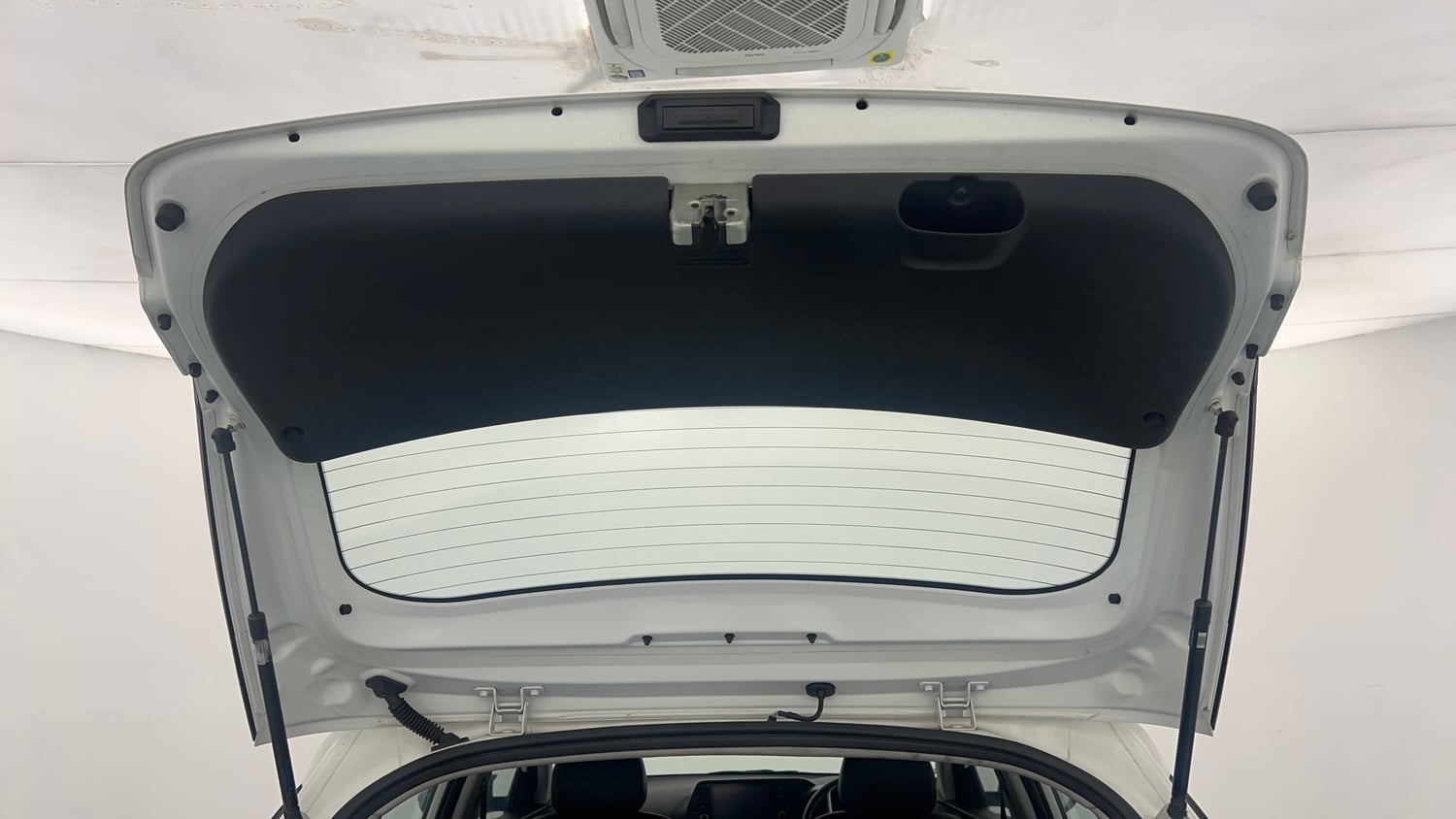 Used 2022 Hyundai i20 Asta 1.2 MT Petrol Manual interior DICKY DOOR OPEN VIEW