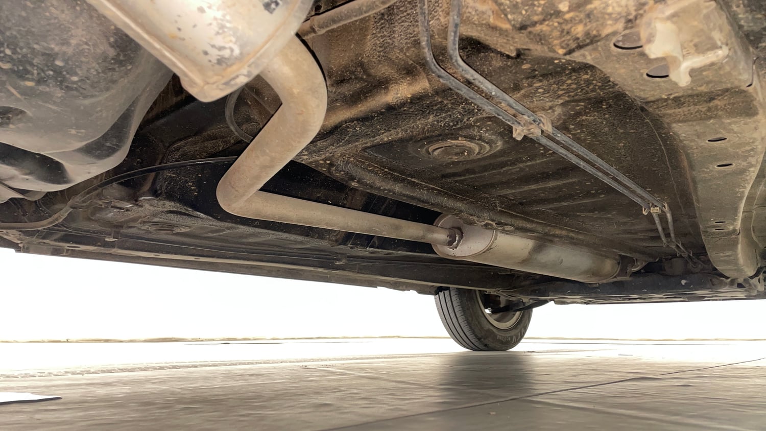 Used 2022 Maruti Suzuki S-Presso VXi Plus AMT Petrol Automatic extra REAR RIGHT UNDERBODY VIEW