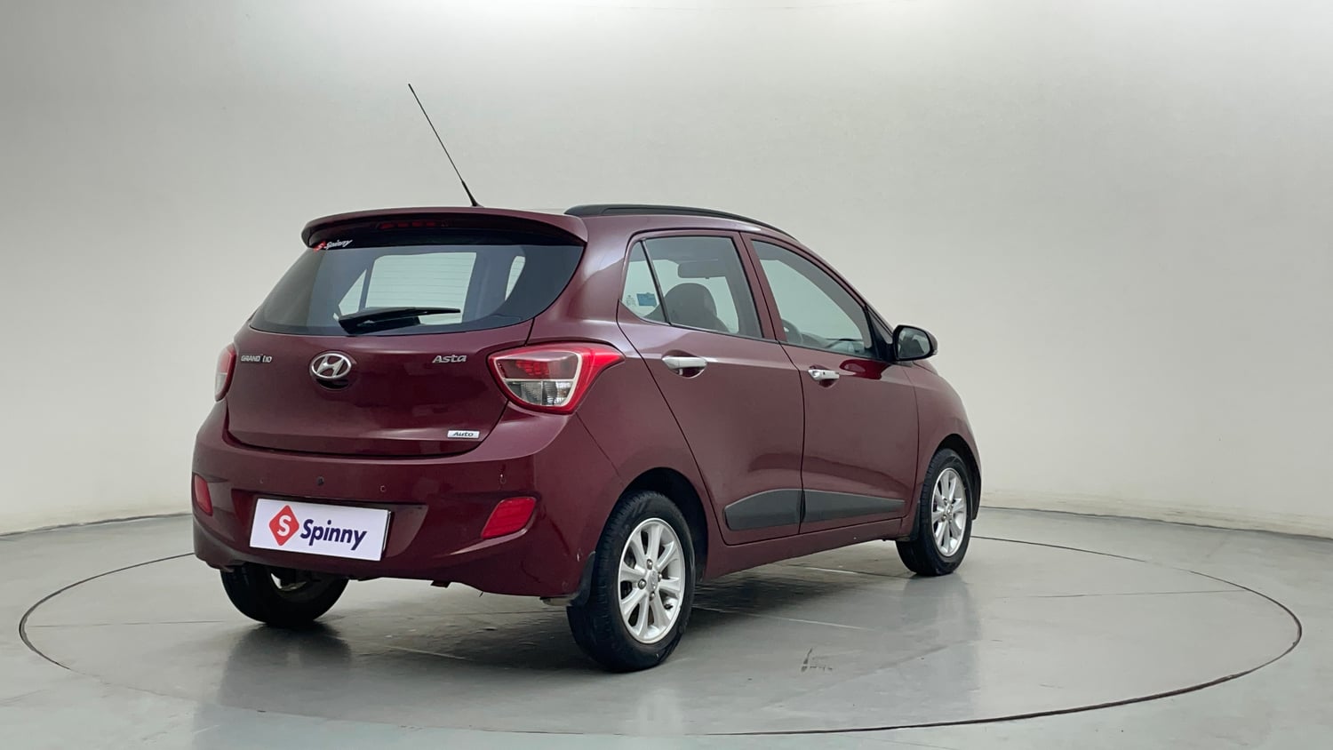 Used 2016 Hyundai Grand i10 Asta AT 1.2 Kappa VTVT Petrol Automatic exterior RIGHT REAR CORNER VIEW