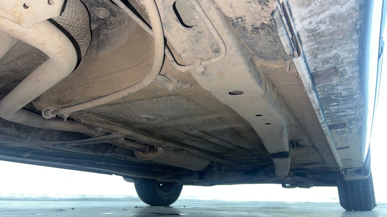 Used 2019 Maruti Suzuki Baleno Delta Petrol Manual extra REAR RIGHT UNDERBODY VIEW