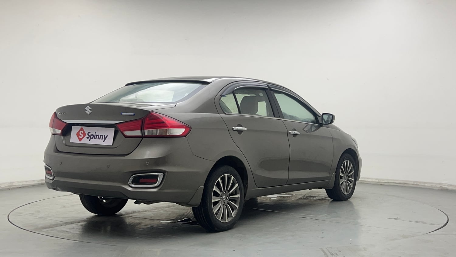 Used 2022 Maruti Suzuki Ciaz Alpha 1.5 Petrol Manual exterior RIGHT REAR CORNER VIEW