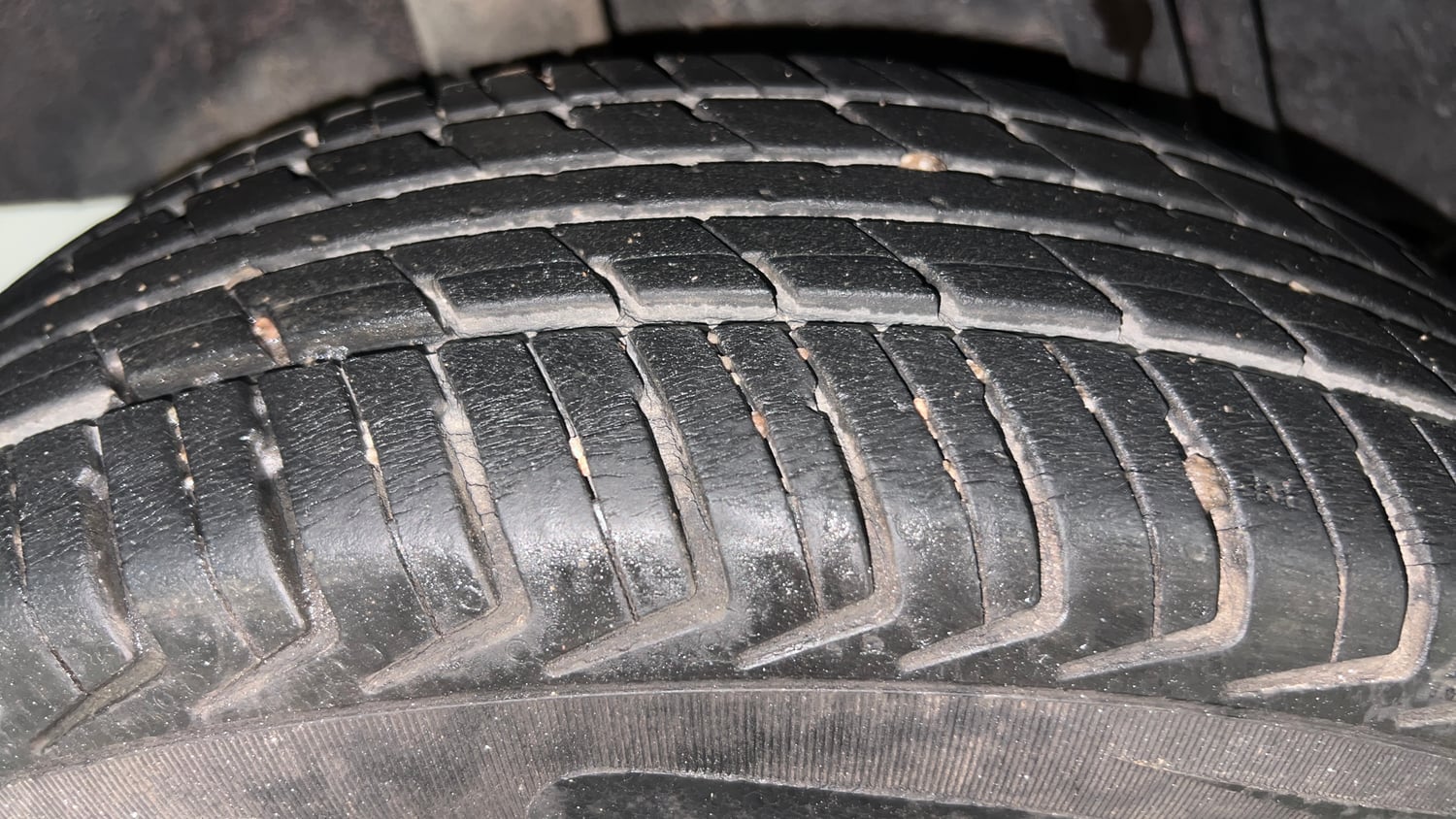 Used 2018 Renault Kwid 1.0 RXT Petrol Manual tyres RIGHT REAR TYRE TREAD VIEW