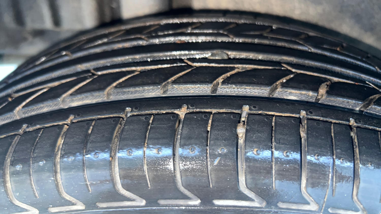 Used 2016 Maruti Suzuki Swift Dzire ZXI Petrol Manual tyres RIGHT REAR TYRE TREAD VIEW