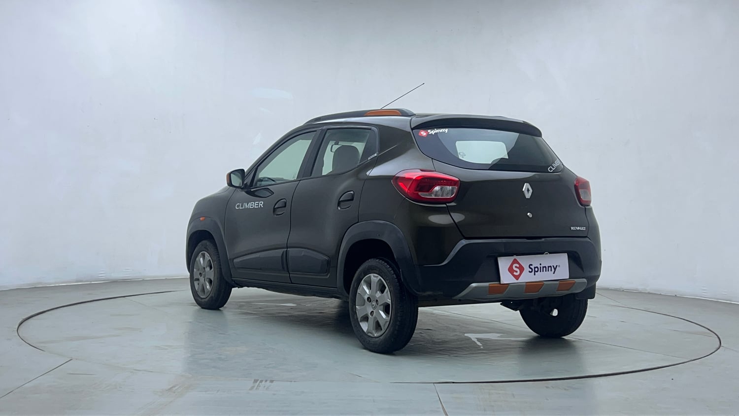 Used 2017 Renault Kwid CLIMBER 1.0 Petrol Manual exterior LEFT REAR CORNER VIEW