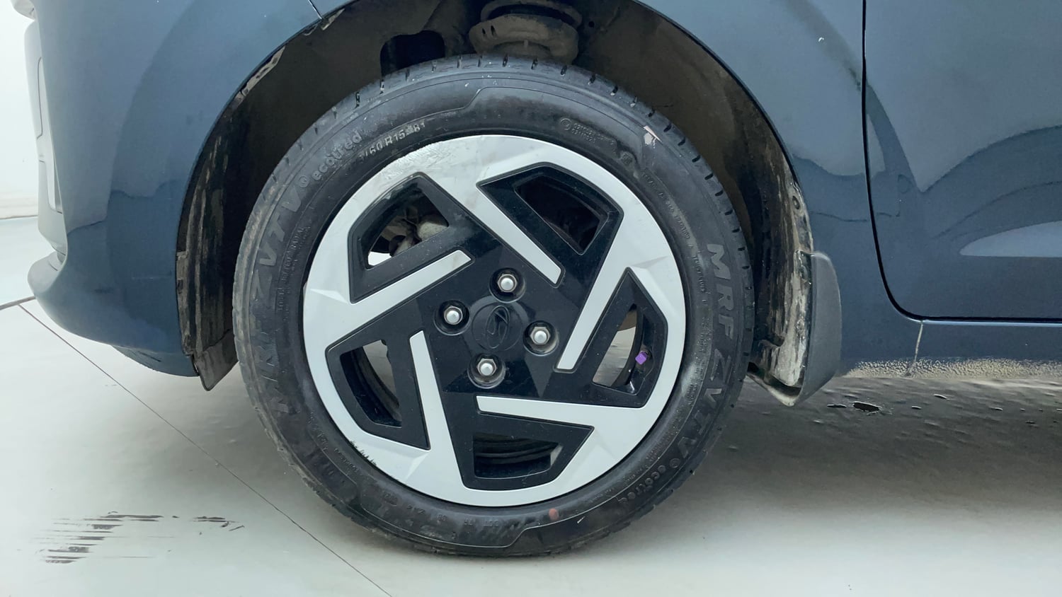 Used 2023 Hyundai Grand i10 Nios Sportz 1.2 Kappa VTVT Petrol Manual tyres LEFT FRONT TYRE RIM VIEW