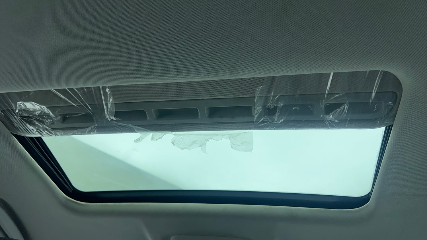 Used 2020 Tata Nexon XZA Plus (S) Petrol Automatic top_features Sunroof