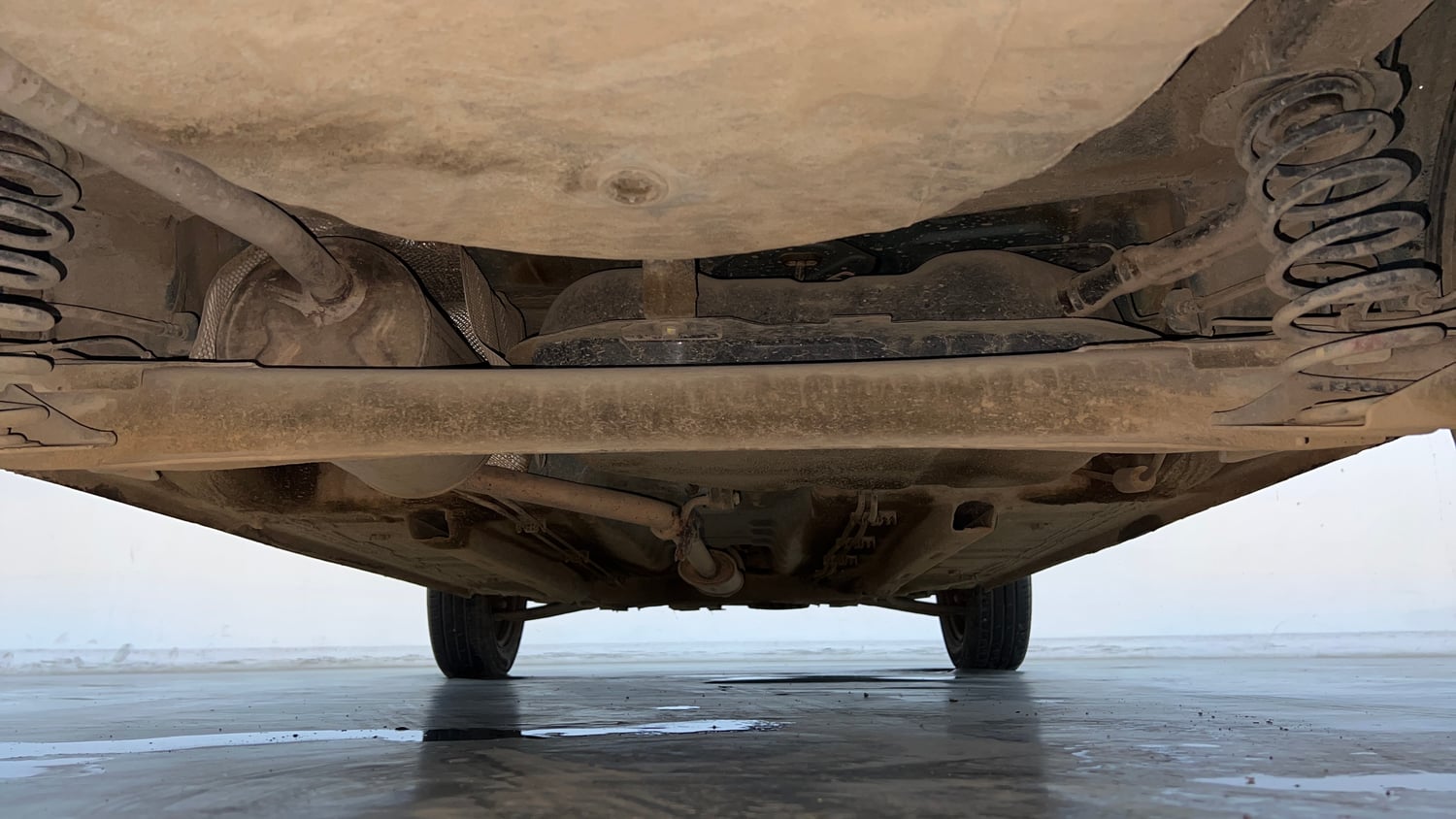 Used 2022 Renault Kwid RXT 1.0 AMT Petrol Automatic extra REAR UNDERBODY VIEW (TAKEN FROM REAR)