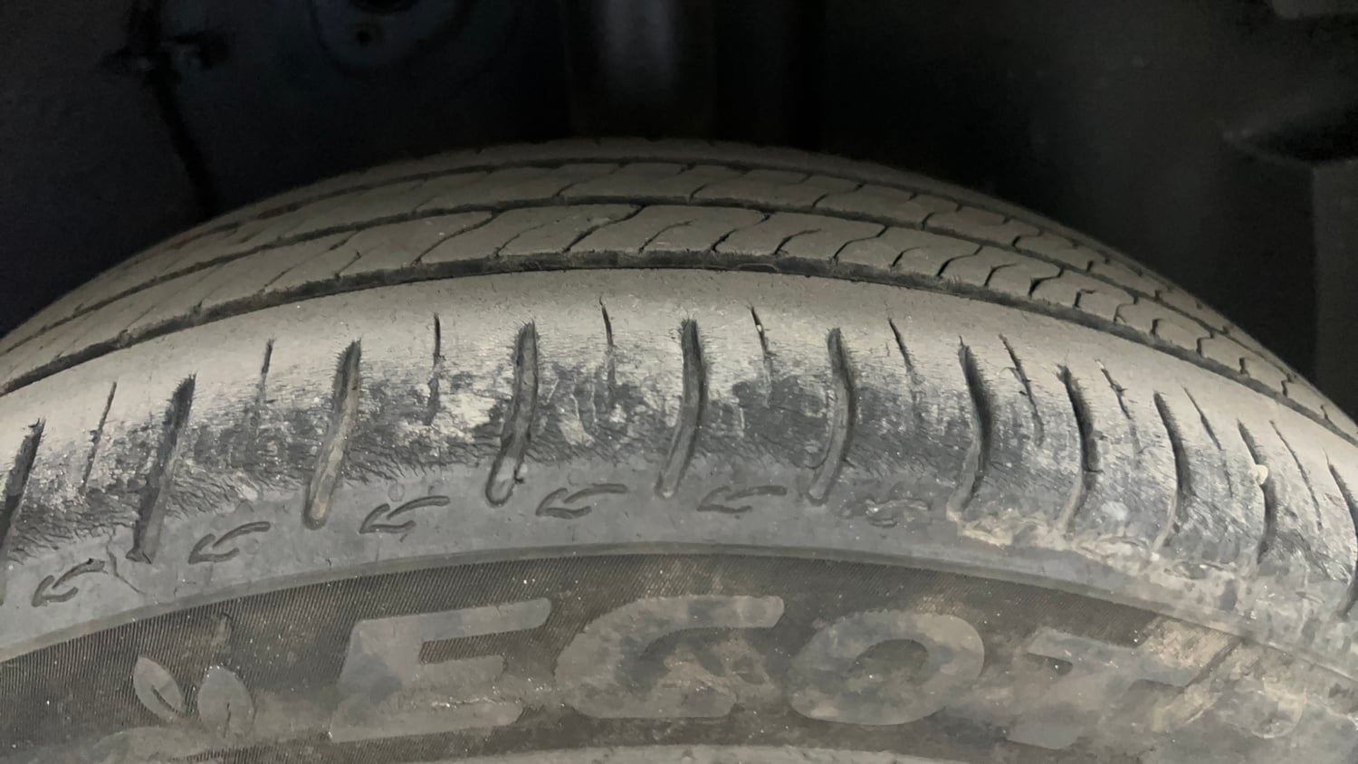 Used 2023 Tata Altroz XZA Petrol Petrol Automatic tyres LEFT REAR TYRE TREAD VIEW