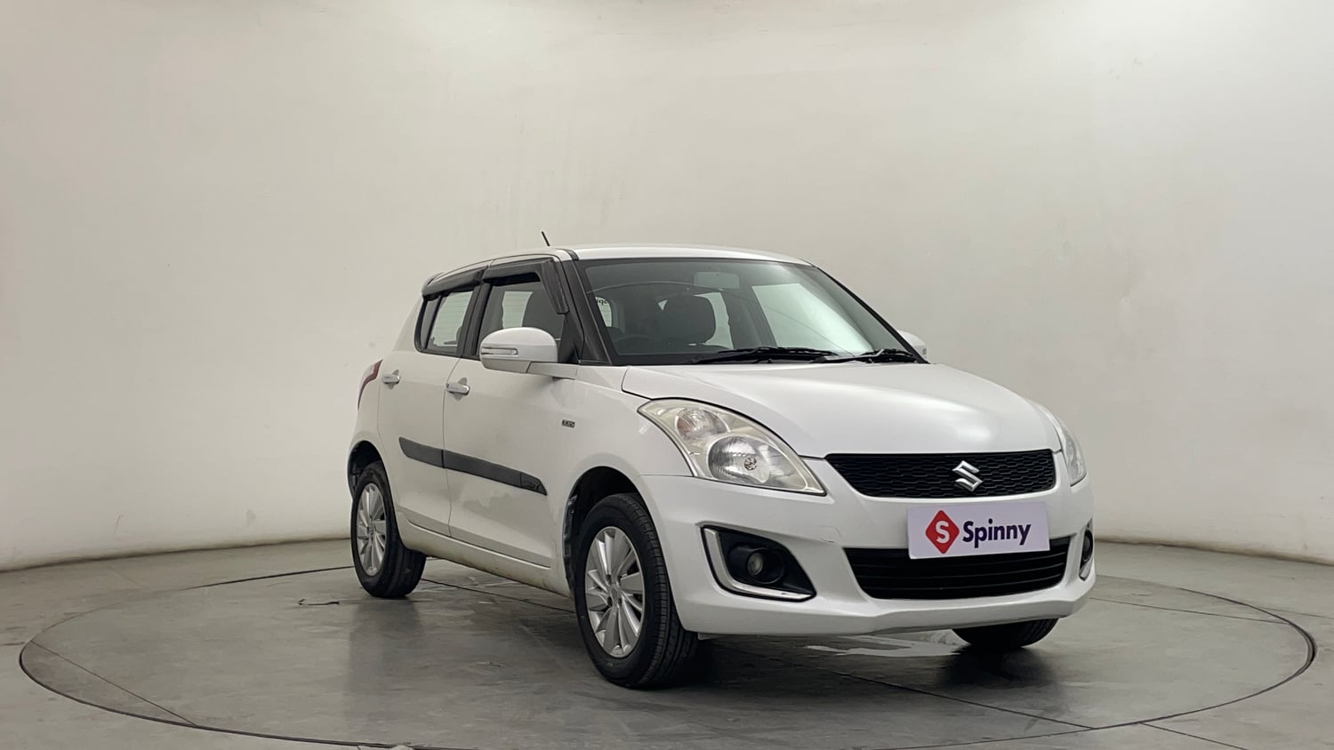Used 2017 Maruti Suzuki Swift ZDi Diesel Manual exterior RIGHT FRONT CORNER VIEW