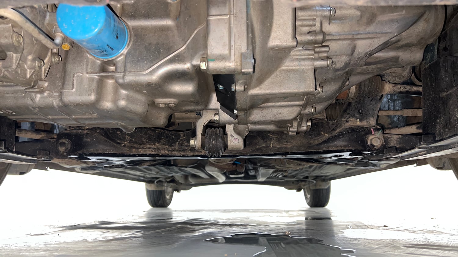 Used 2021 Honda Amaze 1.2 VX MT Petrol Petrol Manual extra FRONT LEFT UNDERBODY VIEW