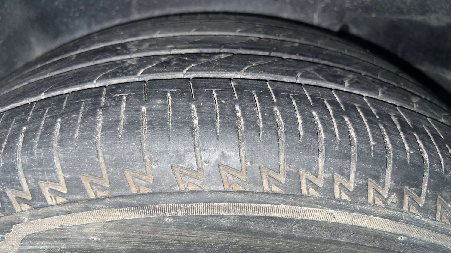 Used 2024 Honda Elevate ZX CVT Petrol Automatic tyres LEFT REAR TYRE TREAD VIEW