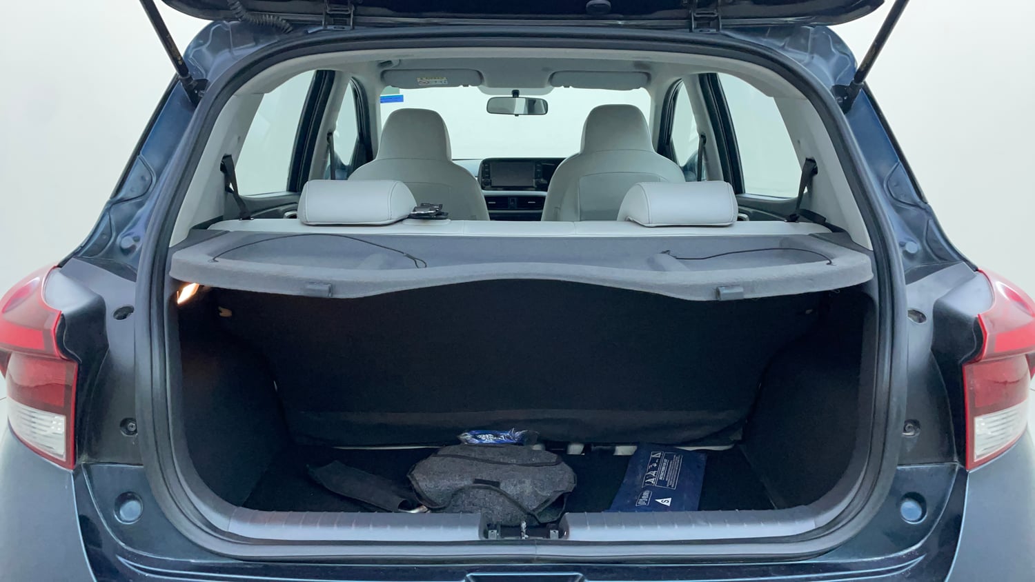 Used 2023 Hyundai Grand i10 Nios Sportz 1.2 Kappa VTVT Petrol Manual interior DICKY INSIDE VIEW