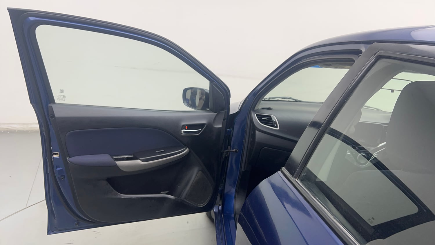 Used 2019 Maruti Suzuki Baleno Delta Petrol Manual interior LEFT FRONT DOOR OPEN VIEW