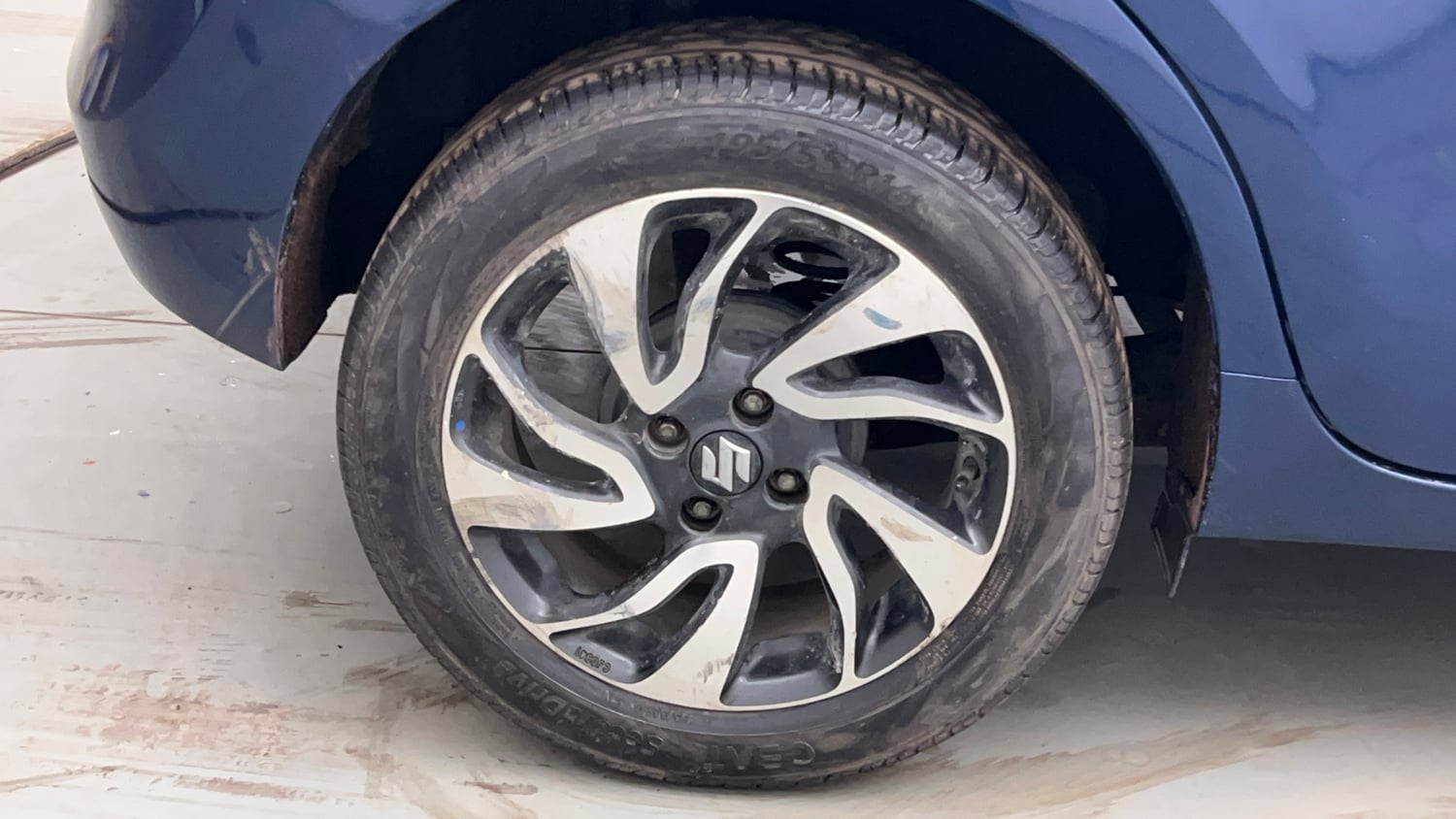 Used 2020 Maruti Suzuki Baleno Zeta Automatic Petrol Automatic tyres RIGHT REAR TYRE RIM VIEW