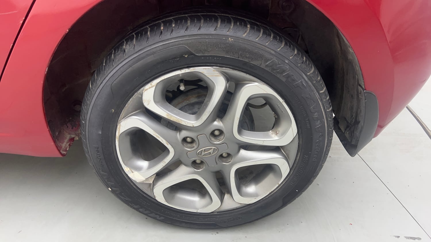 Used 2019 Hyundai Elite i20 Asta 1.2 (O) Petrol Manual tyres LEFT REAR TYRE RIM VIEW