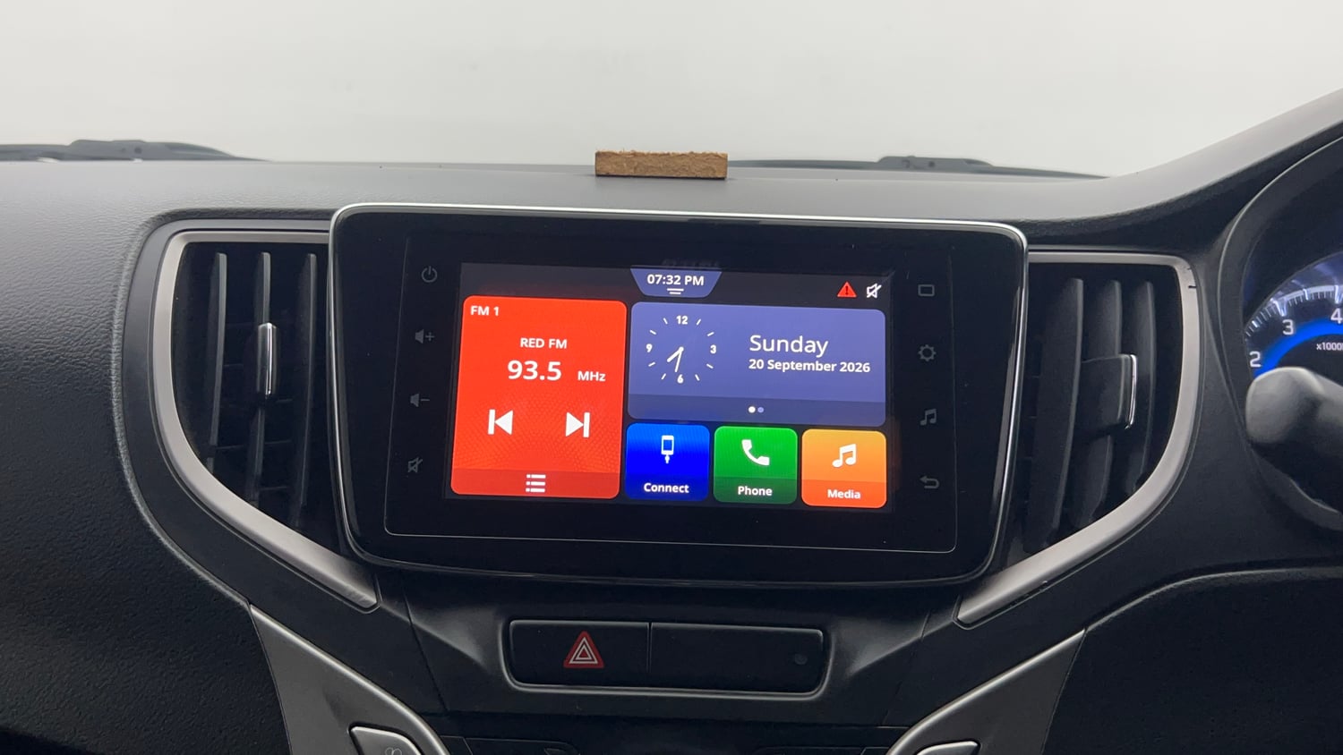 Used 2020 Maruti Suzuki Baleno Zeta Automatic Petrol Automatic top_features Touch screen infotainment system