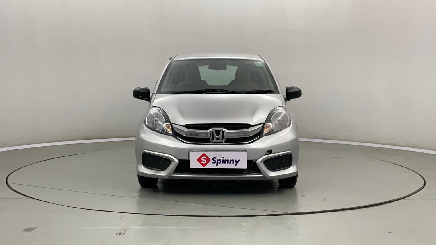 Used 2018 Honda Brio S MT Petrol Manual exterior FRONT VIEW