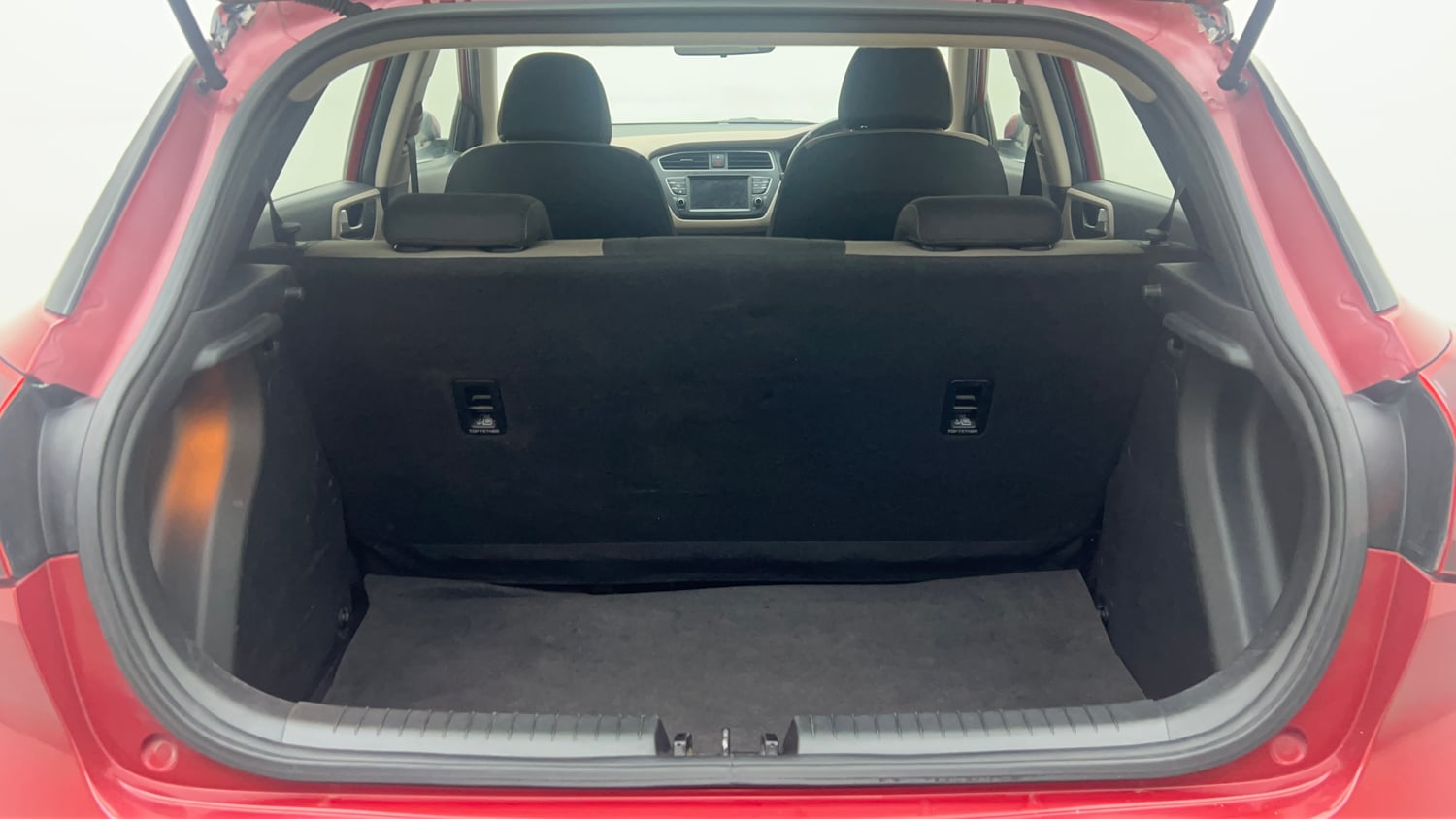 Used 2019 Hyundai Elite i20 Asta 1.2 (O) Petrol Manual interior DICKY INSIDE VIEW