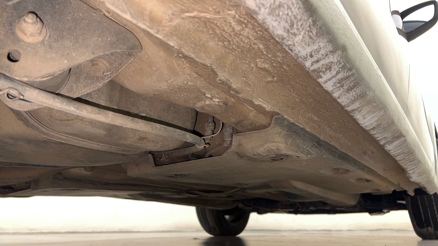 Used 2013 Volkswagen Vento Comfortline Diesel Diesel Manual extra REAR RIGHT UNDERBODY VIEW