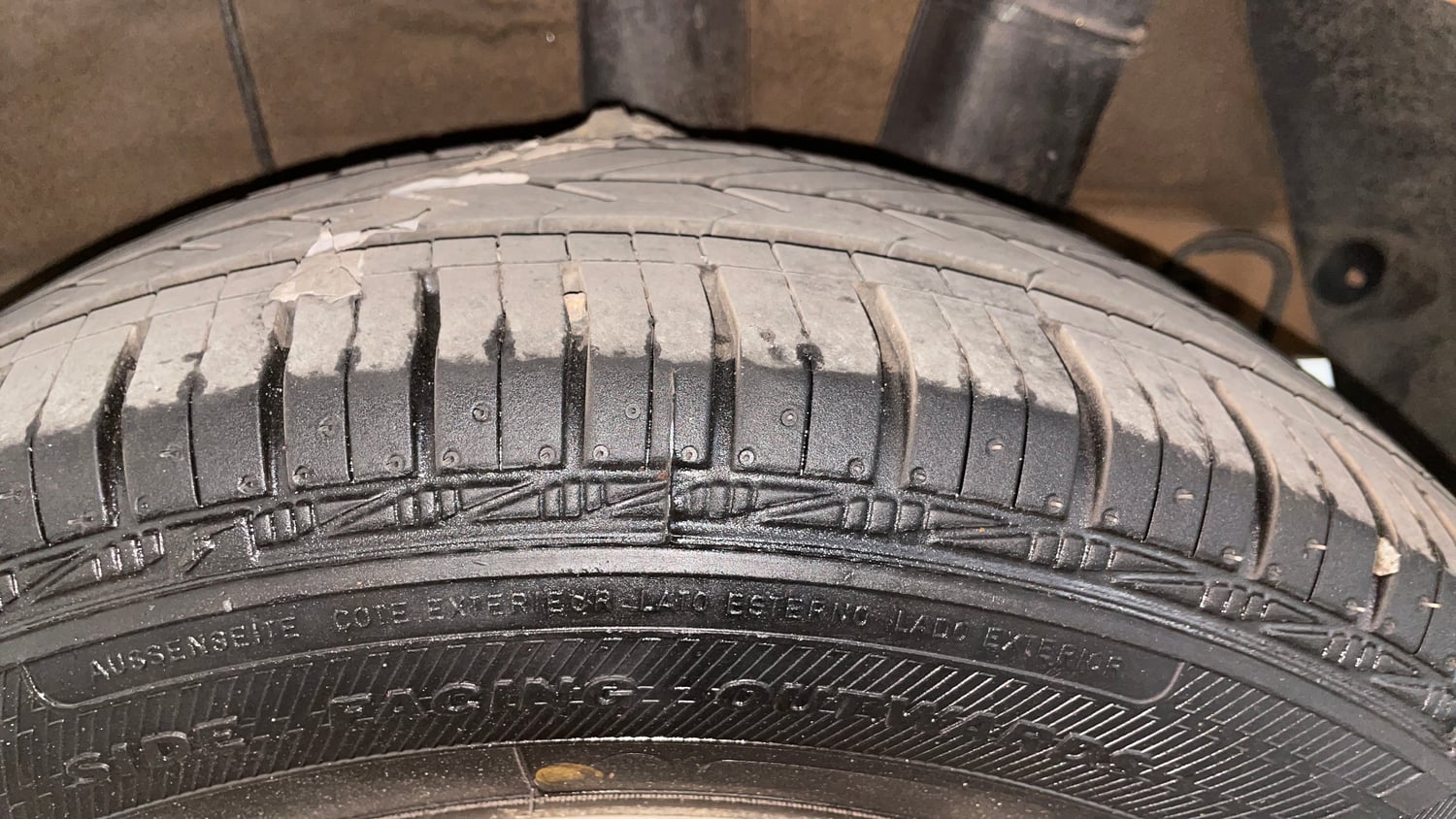 Used 2014 Hyundai Grand i10 Asta 1.2 Kappa VTVT Petrol Manual tyres LEFT REAR TYRE TREAD VIEW