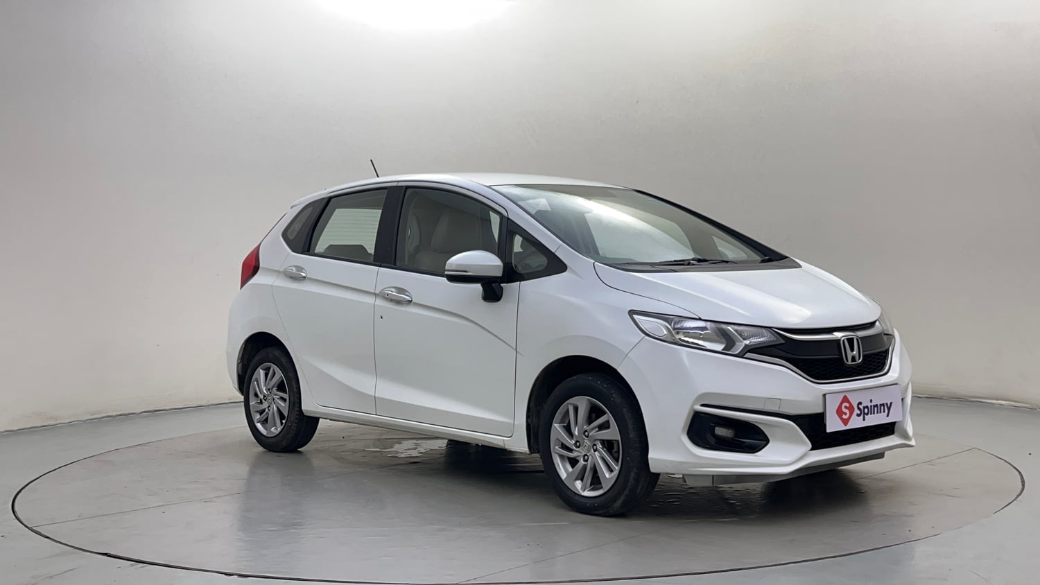 Used 2021 Honda Jazz VX CVT Petrol Automatic exterior RIGHT FRONT CORNER VIEW