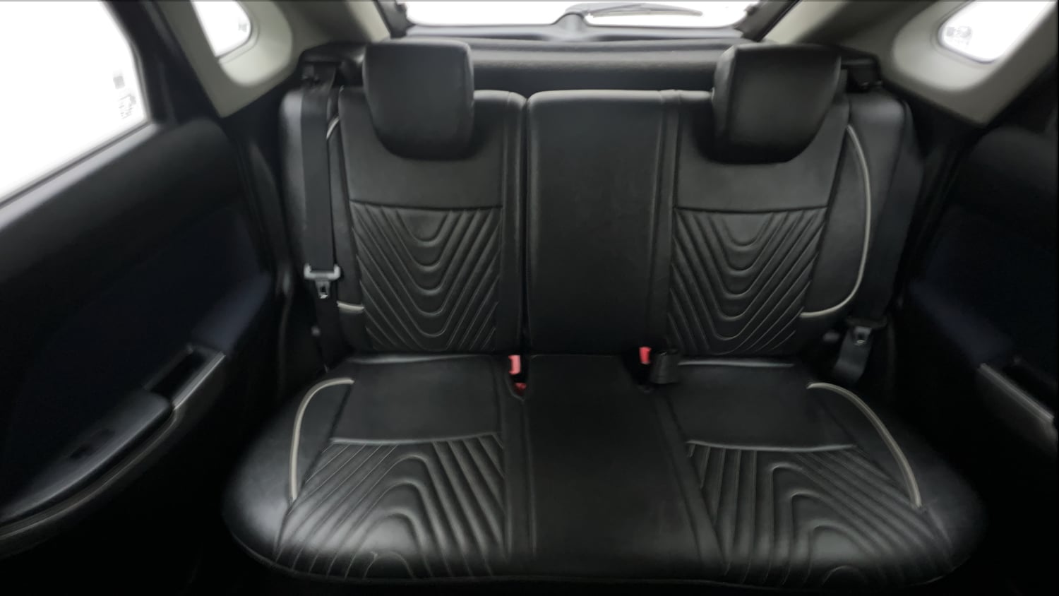 Used 2020 Maruti Suzuki Baleno Zeta Petrol Manual interior REAR SEAT CONDITION VIEW