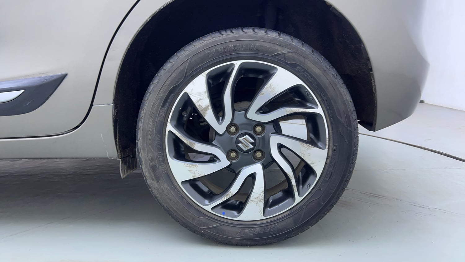 Used 2021 Maruti Suzuki Baleno Zeta Petrol Manual tyres LEFT REAR TYRE RIM VIEW