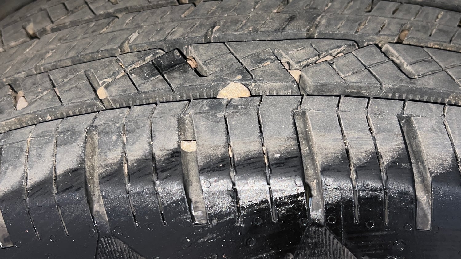 Used 2020 Tata Harrier XZA Plus Dual Tone Diesel Automatic tyres LEFT REAR TYRE TREAD VIEW
