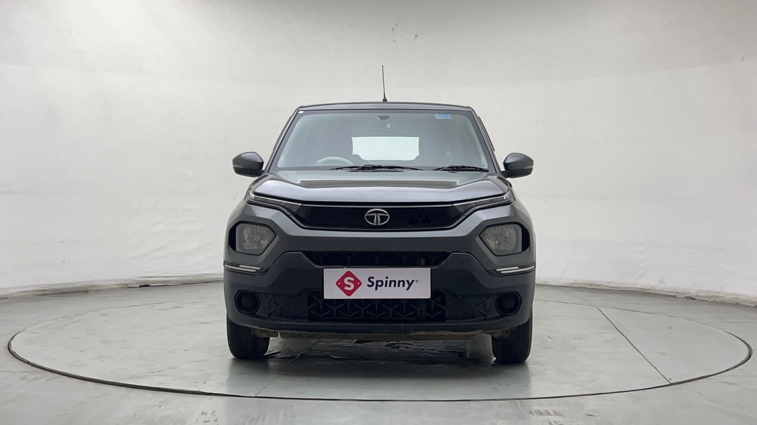 Used 2022 Tata Punch Adventure Rhythm Pack MT Petrol Manual exterior FRONT VIEW