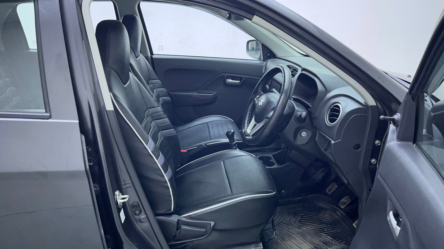 Used 2024 Maruti Suzuki Alto K10 VXi Plus Petrol Manual interior RIGHT SIDE FRONT DOOR CABIN VIEW