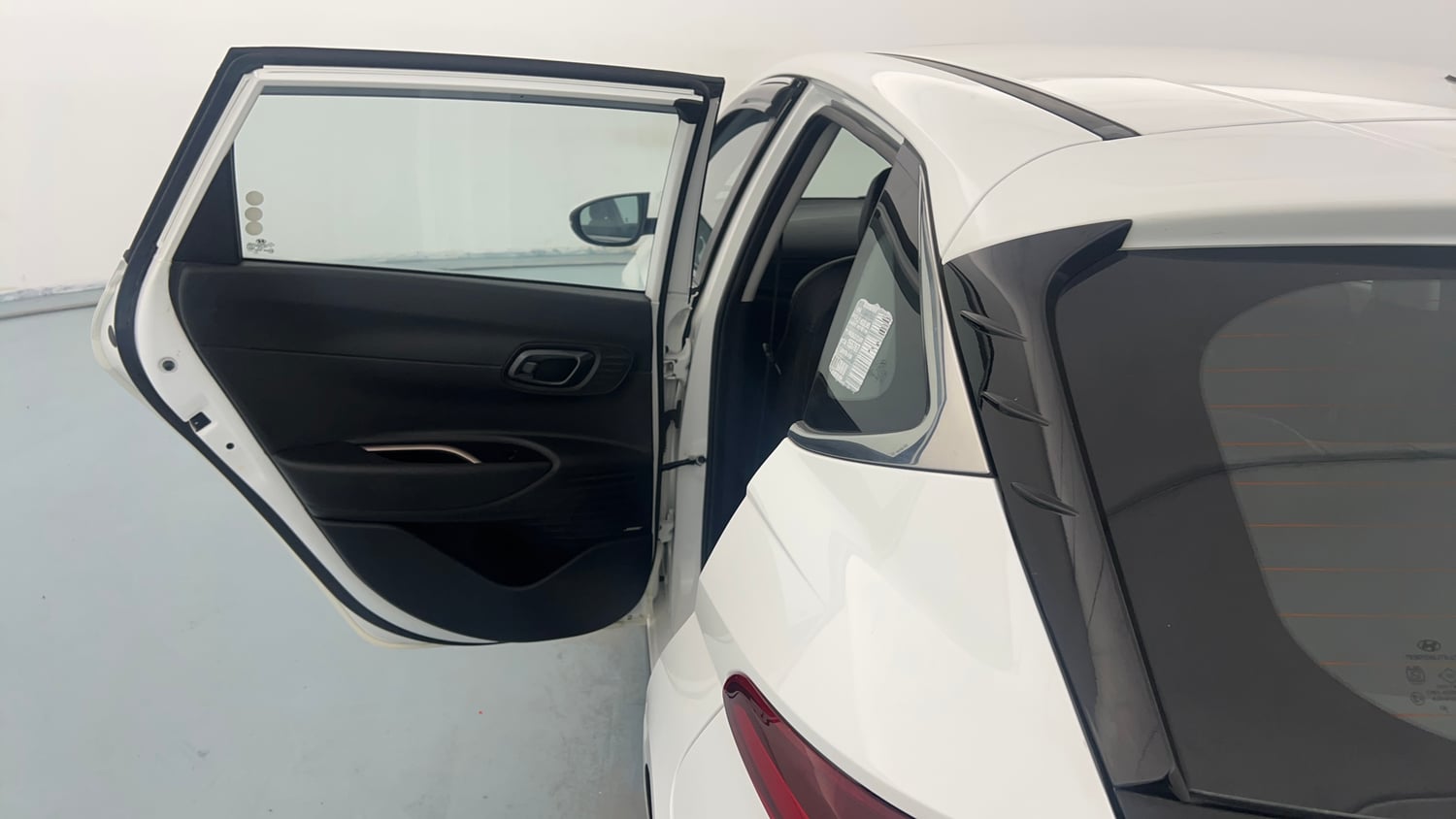 Used 2022 Hyundai i20 Asta 1.2 MT Petrol Manual interior LEFT REAR DOOR OPEN VIEW