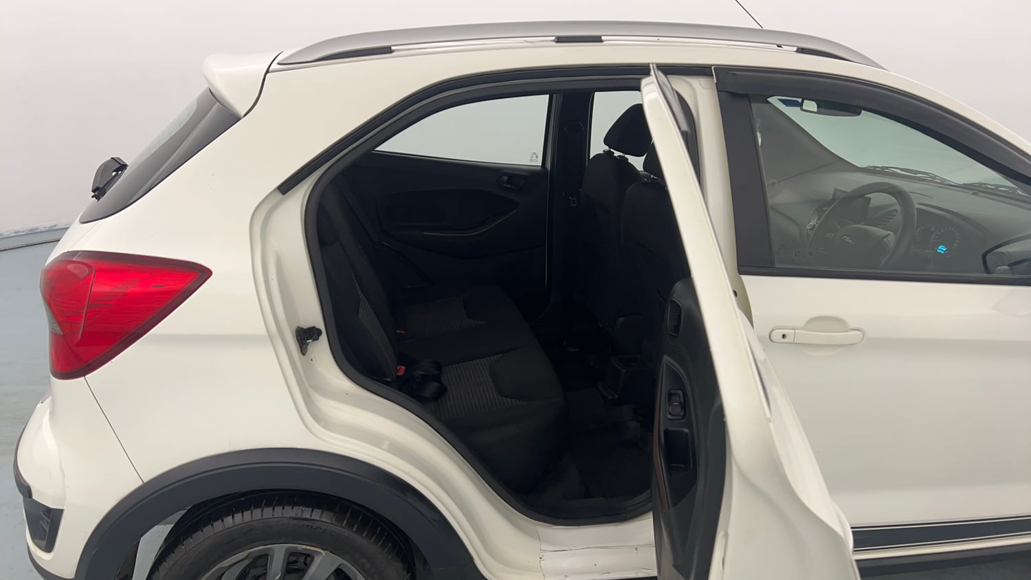 Used 2020 Ford Freestyle Titanium Plus 1.2 Ti-VCT Petrol Manual interior RIGHT SIDE REAR DOOR CABIN VIEW