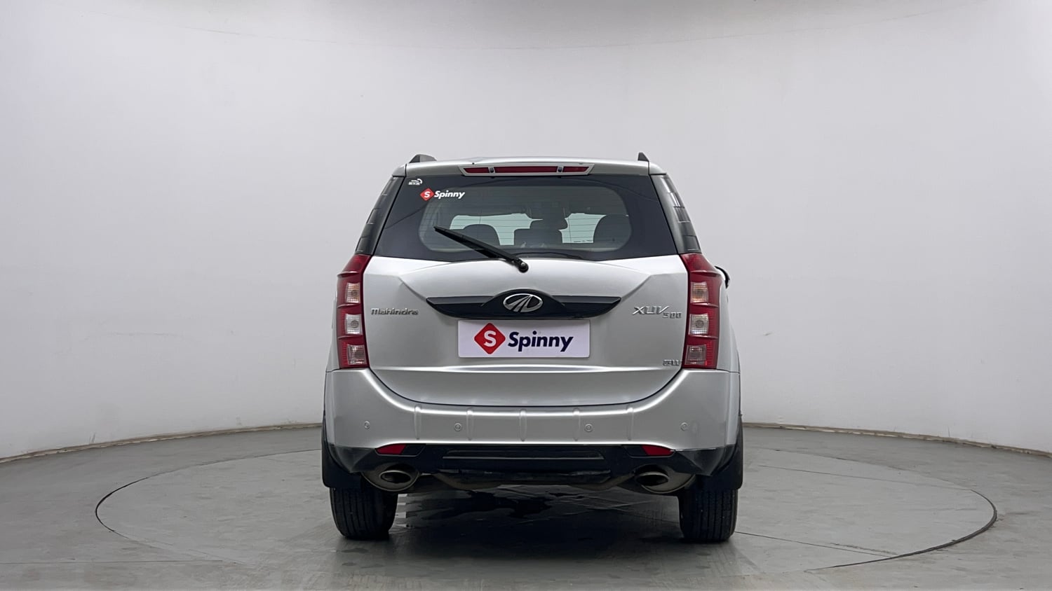Used 2015 Mahindra XUV500 W6 Diesel Manual exterior BACK VIEW