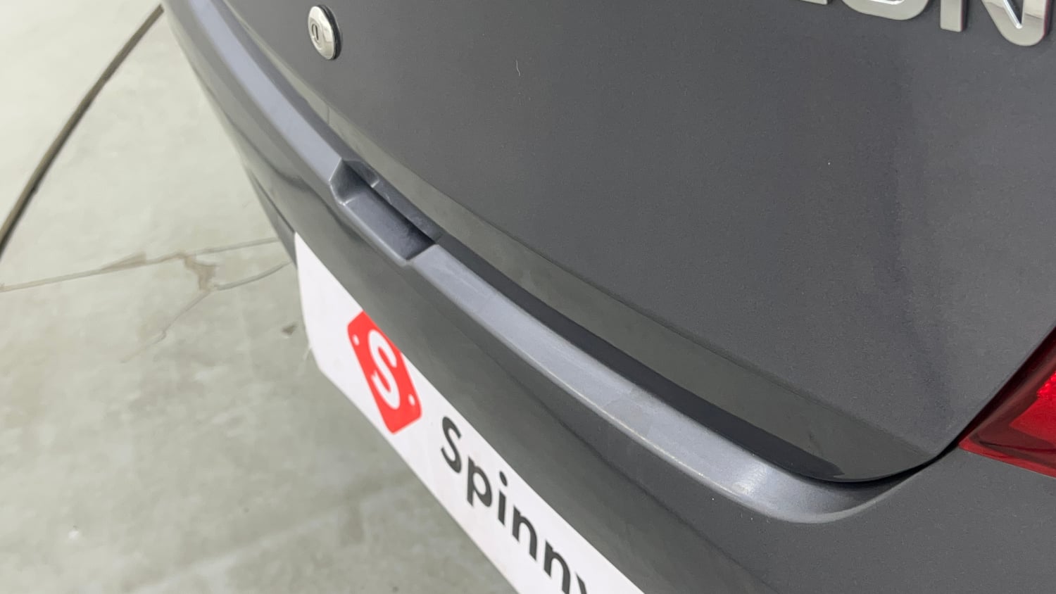 Used 2016 Hyundai Eon Magna + Petrol Manual dents MINOR SCRATCH