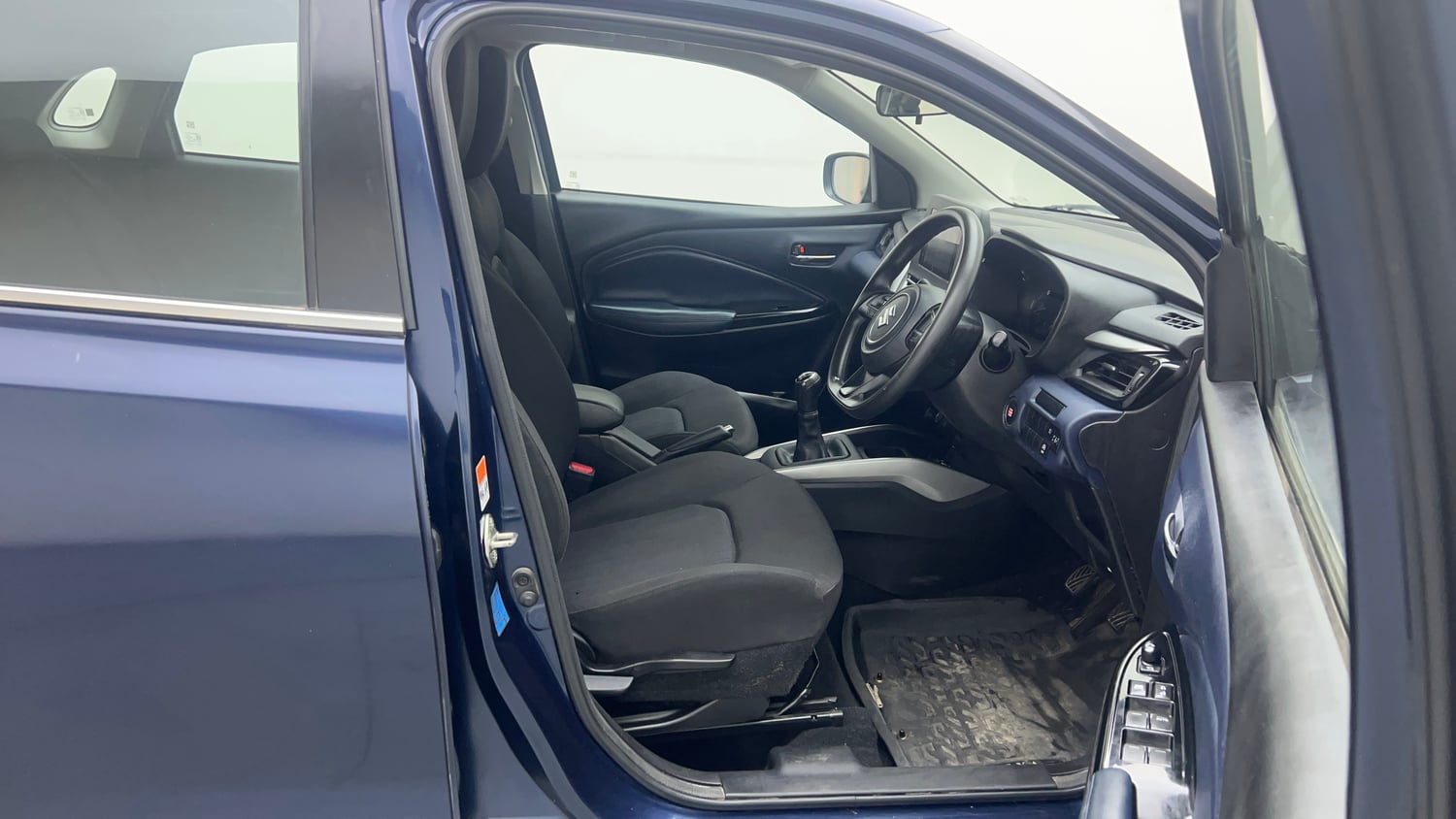 Used 2022 Maruti Suzuki Baleno Zeta MT Petrol Manual interior RIGHT SIDE FRONT DOOR CABIN VIEW