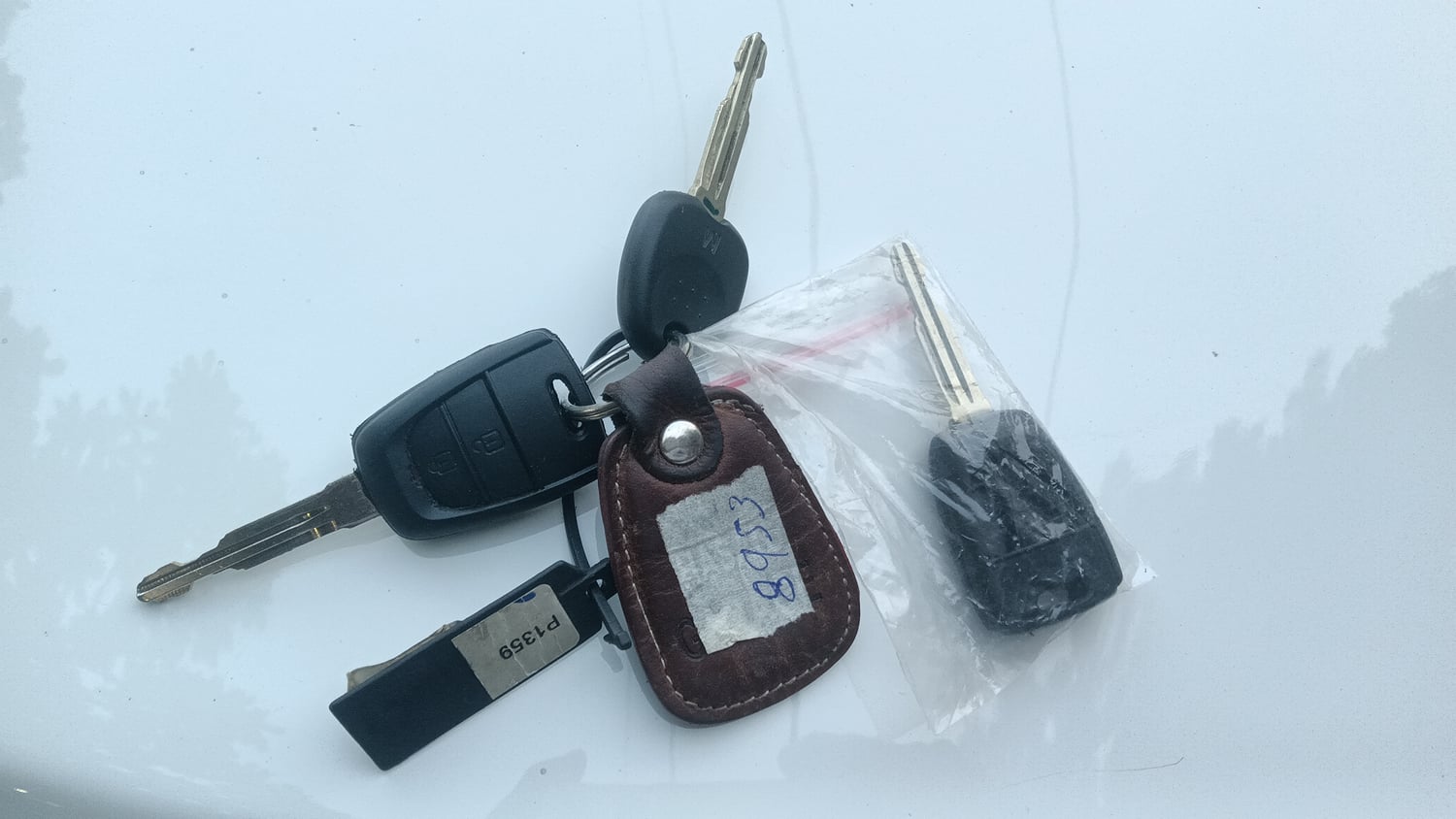 Used 2016 Hyundai Grand i10 Sportz 1.2 Kappa VTVT Petrol Manual extra CAR KEY VIEW