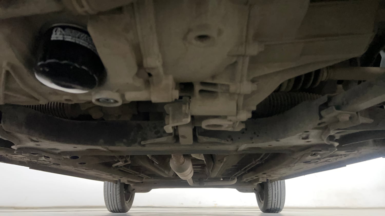 Used 2024 Nissan Magnite XE Petrol Manual extra FRONT LEFT UNDERBODY VIEW