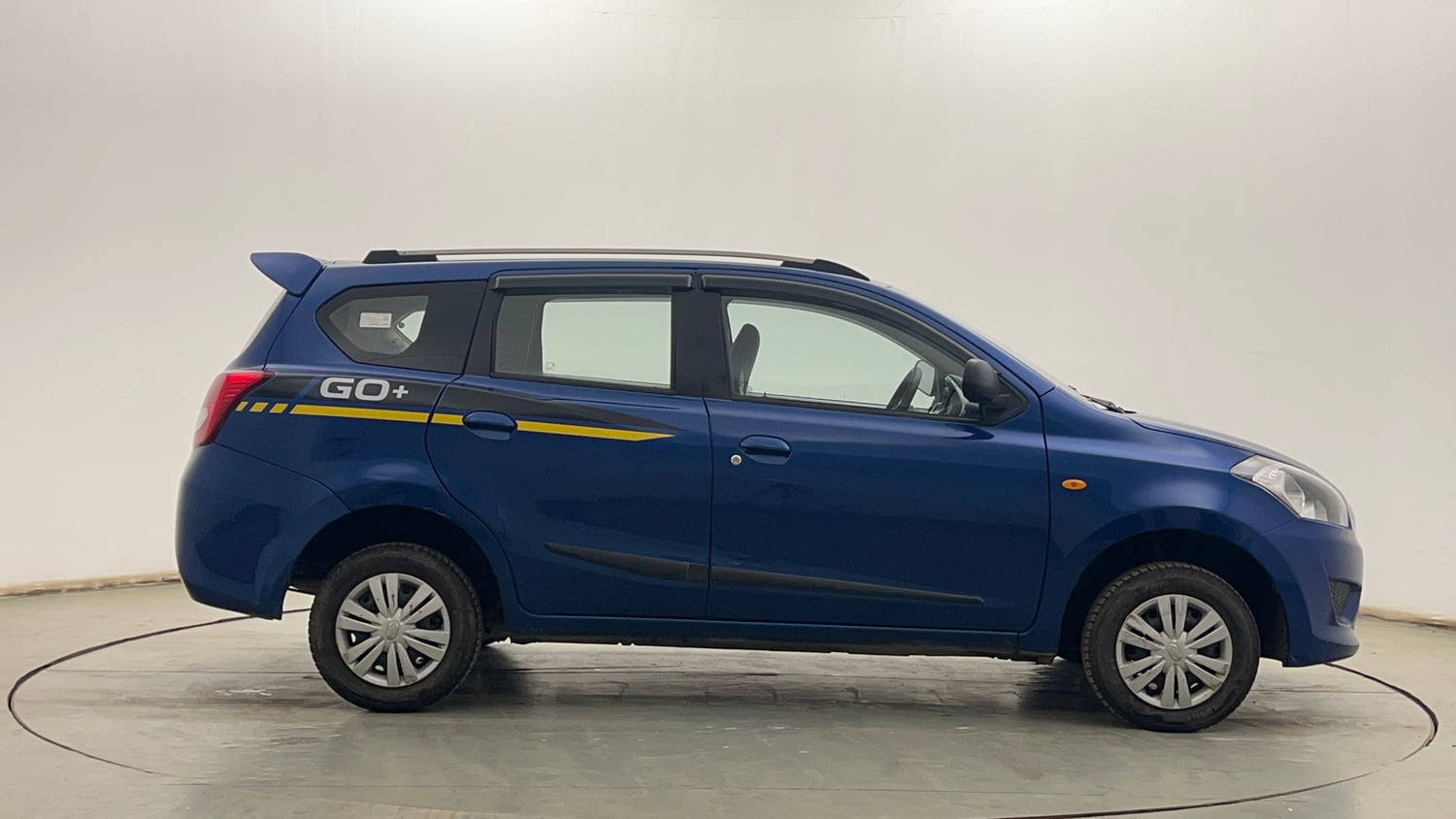 Used 2016 Datsun Go Plus Style Edition Petrol Manual exterior RIGHT SIDE VIEW