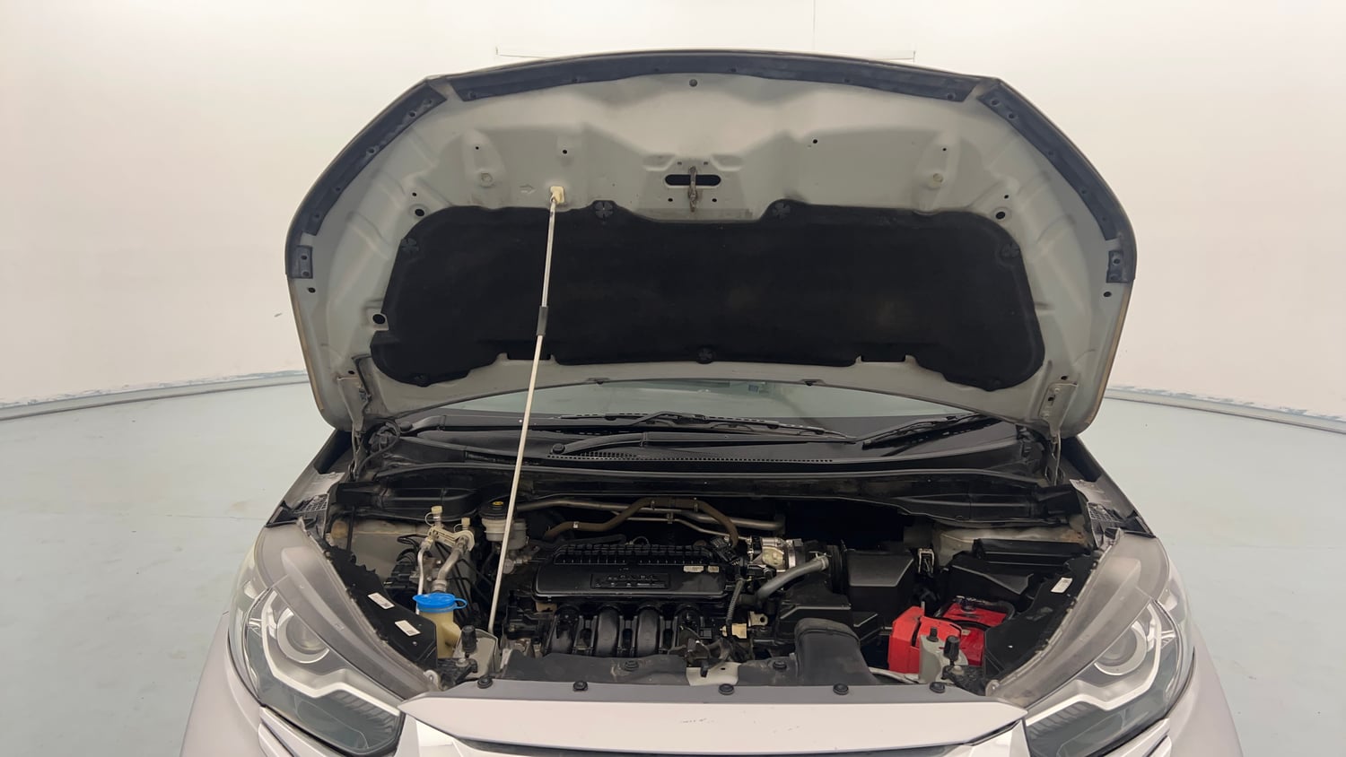 Used 2021 Honda WR-V VX MT Petrol Petrol Manual engine ENGINE & BONNET OPEN FRONT VIEW